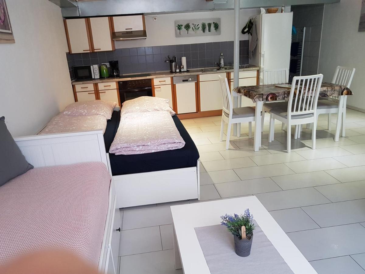 Ferienwohnung/Monteurzimmer Auf Dem Bauernhof Mörlenbach Extérieur photo