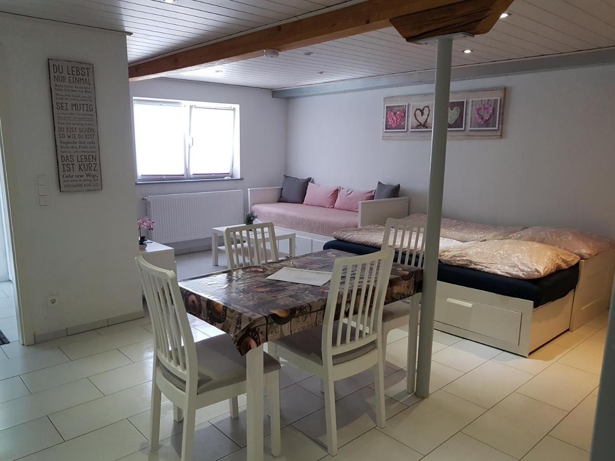 Ferienwohnung/Monteurzimmer Auf Dem Bauernhof Mörlenbach Extérieur photo